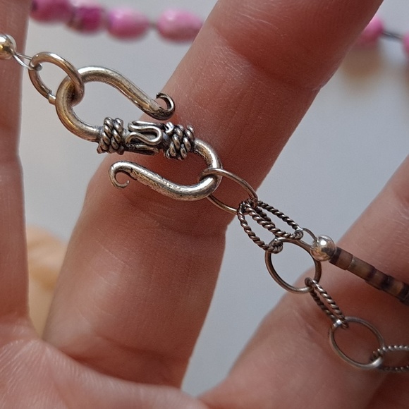 Pink Bead or Stone Necklace - Picture 5 of 10